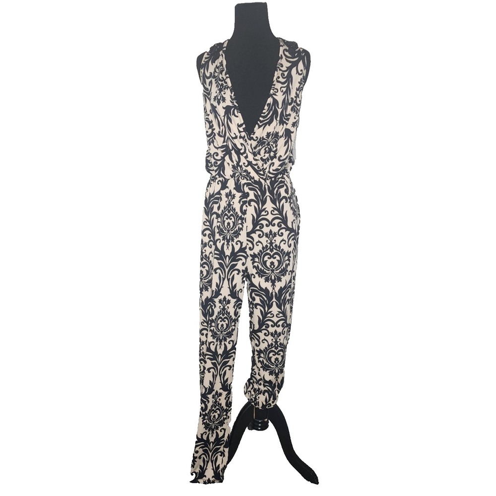 Almost Famous Jumpsuit Beige & Black Lace‎ Back Women's M Mob Wife Stretch M
